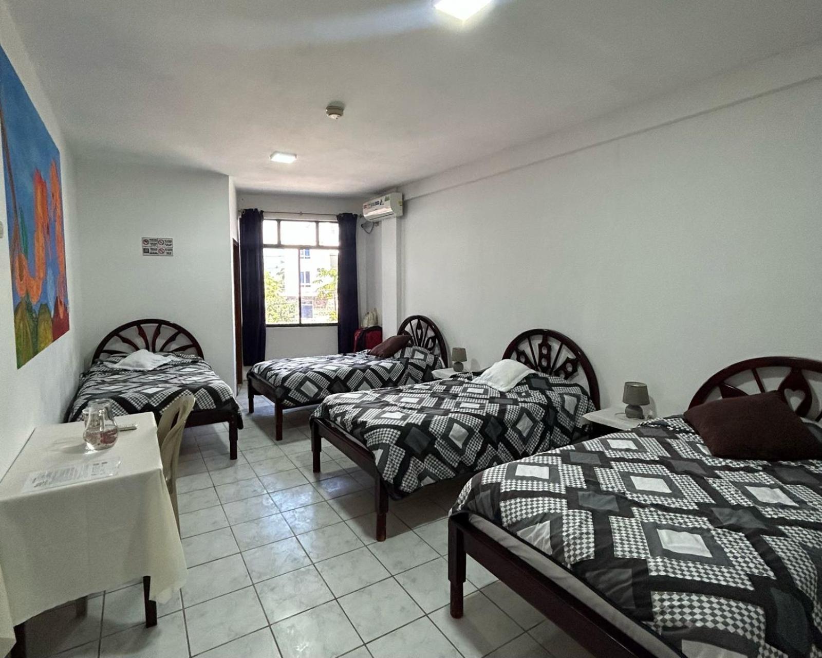 Hotel Isla Del Descanso Puerto Villamil Ngoại thất bức ảnh
